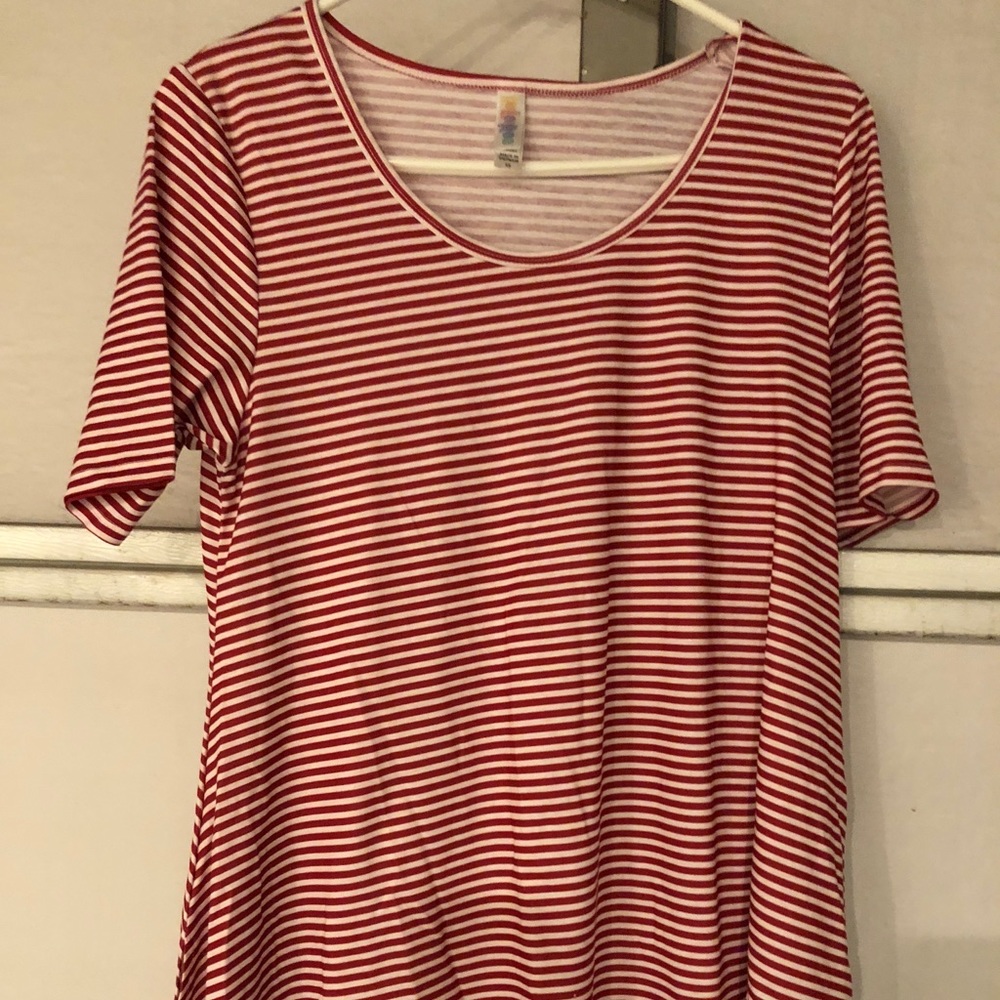 Lularoe “classic” shirt. Holiday color
